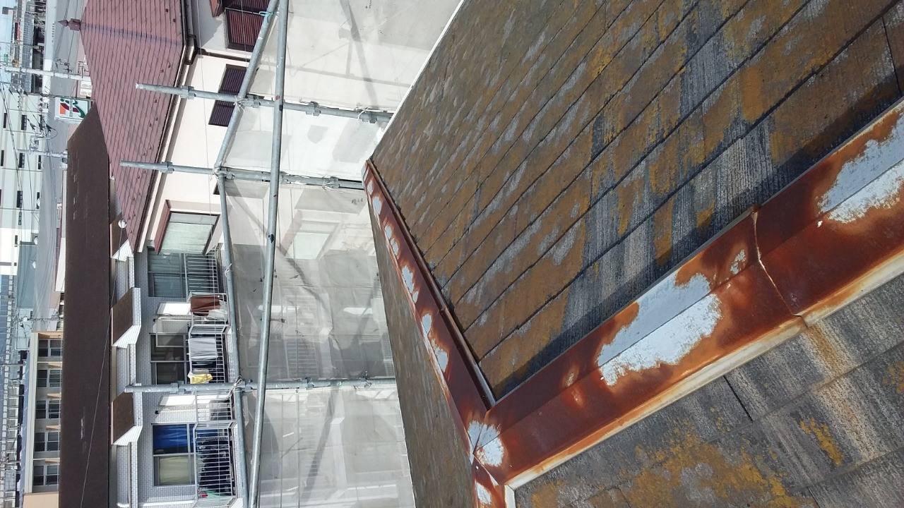 【屋根塗装】高圧洗浄2回＋下地処理を徹底！長持ちする塗り替え工事とは（市川市）