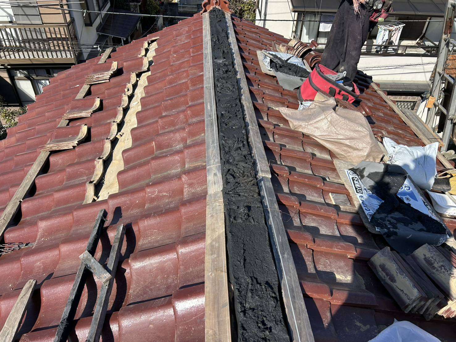 棟瓦積み直し工事は必要？行うメリットと施工の種類を紹介します