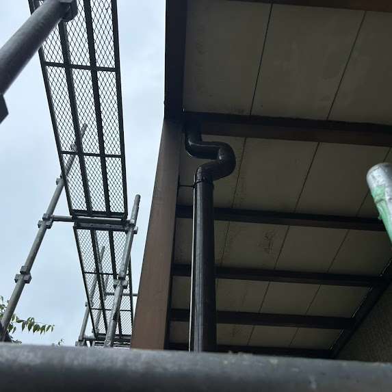 【雨樋交換】台風・雹で壊れた雨樋を新しく！雨の日も安心の住まいへ（千葉県松戸市）